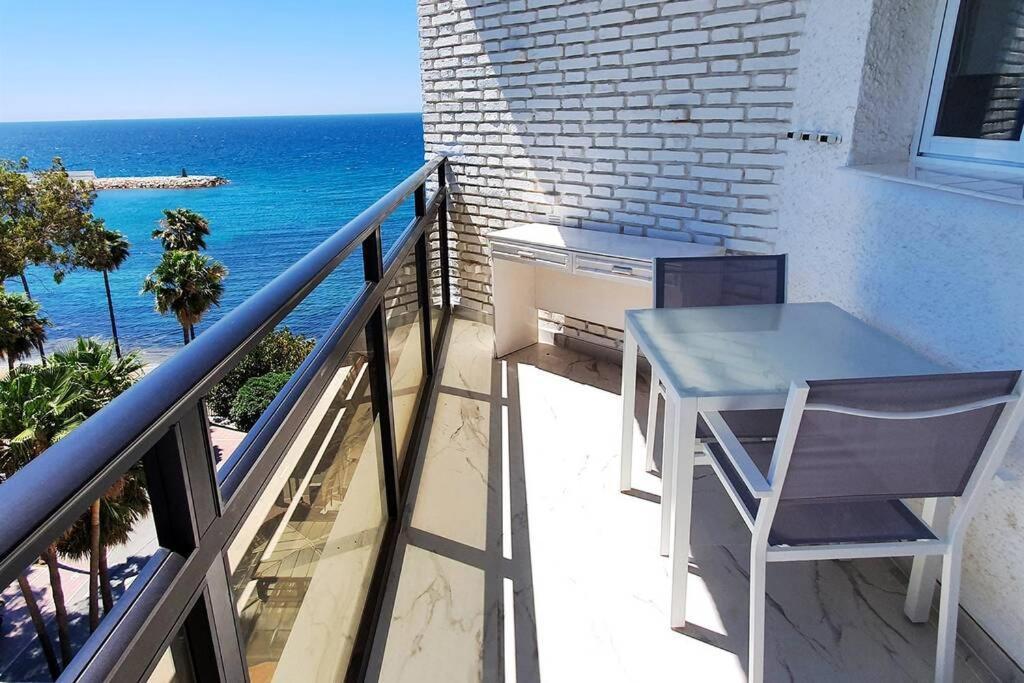 Skol 521. Fantastic Studio On The Beachfront For Holiday Rental. Марбелья Екстер'єр фото