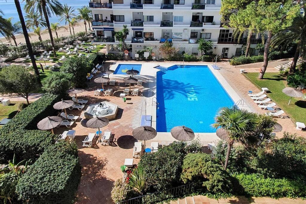 Skol 521. Fantastic Studio On The Beachfront For Holiday Rental. Марбелья Екстер'єр фото
